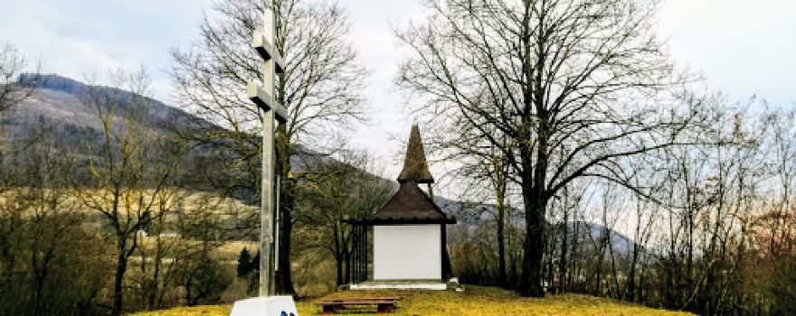 Kaplnka a zvonica na Skalke