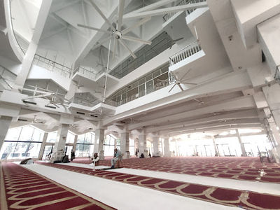 Gulshan Central Azad Masjid