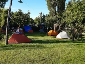 Camping, Refugio ,Cabaña y HostelCochrane