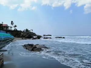 Seawall Poneloya