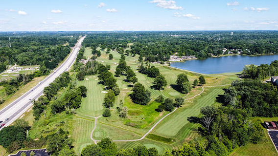 Lake Forest Country Club