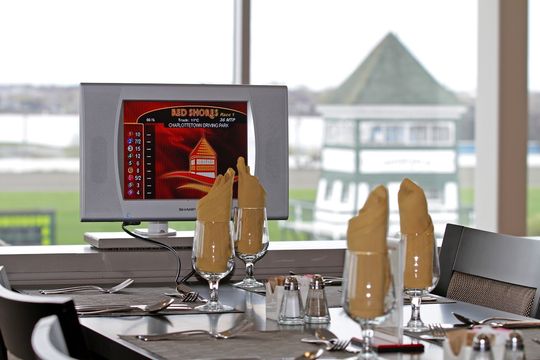 Red Shores Racetrack & Casino