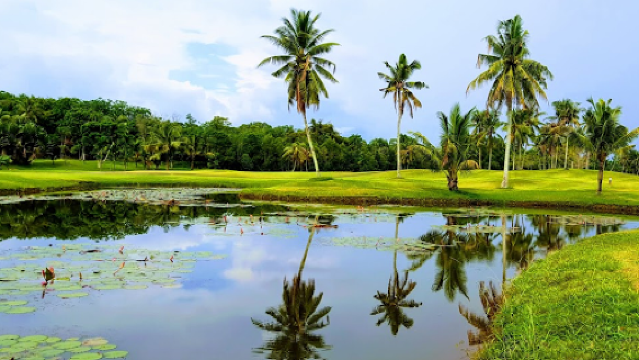 Tering Bay Country Club