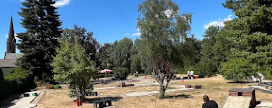 Minigolf-Treff Bildstock