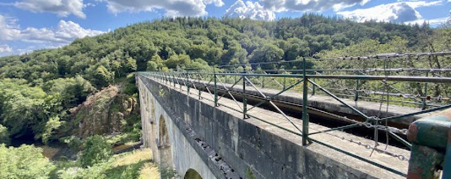 Aqueduc de Montreuillon