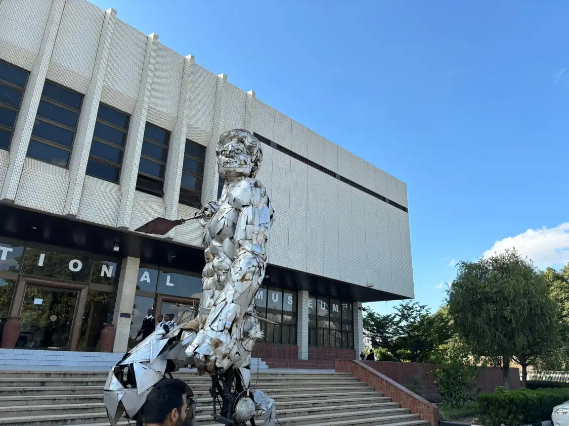 Hotels near Lusaka National Museum
