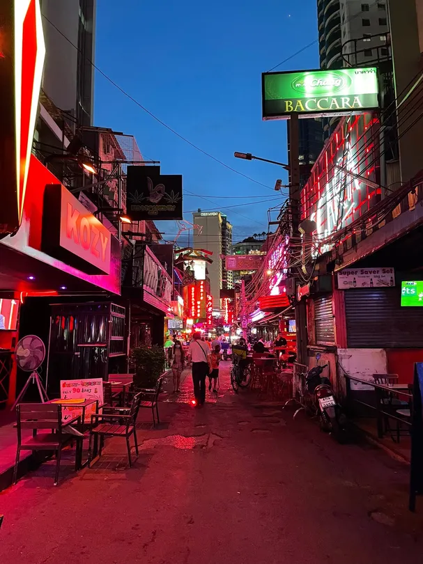 2_Soi Cowboy