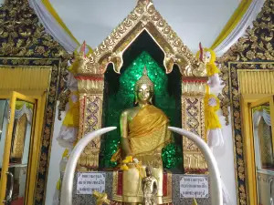 Wat Ban Laem or Wat Phet Samut Worawihan