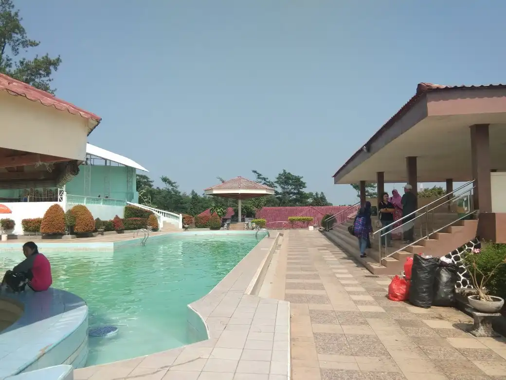 Hotels near Villa Bukit Hambalang