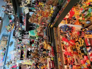 Apple Valley Hillbilly Garden and Toyland