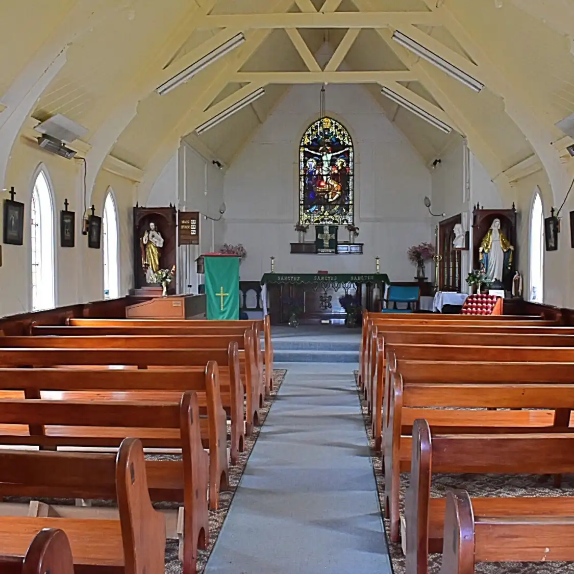Hotels near Catholic St. Patrick's Akaroa