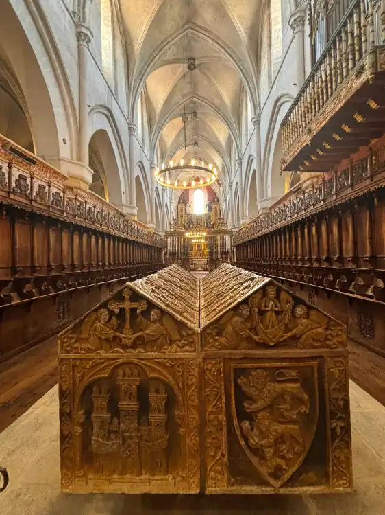 Hotels near The Huelgas Monastery