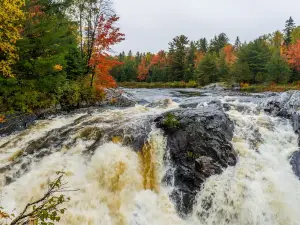 Chutes Provincial Park