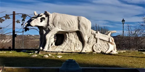 Monumento al Bue Grasso