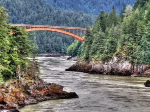 Alexandra Bridge Provincial Park