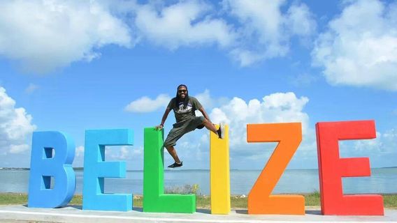 The Belize Sign Monument