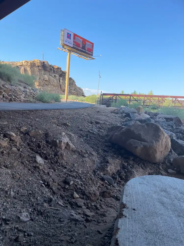 Hotels near Crosby Family Confluence Park