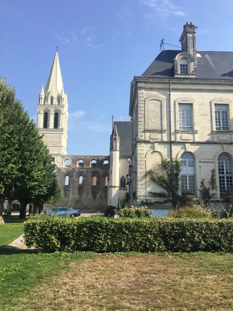 Hotels in Beaulieu-lès-Loches