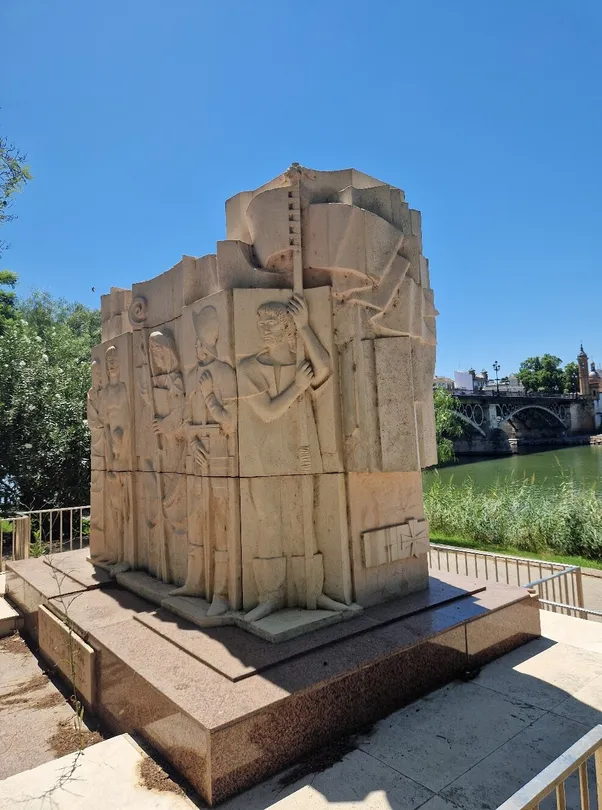 1_Monumento A Bartolome De Las Casas