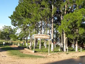 Plaza San José Obrero, Laureles