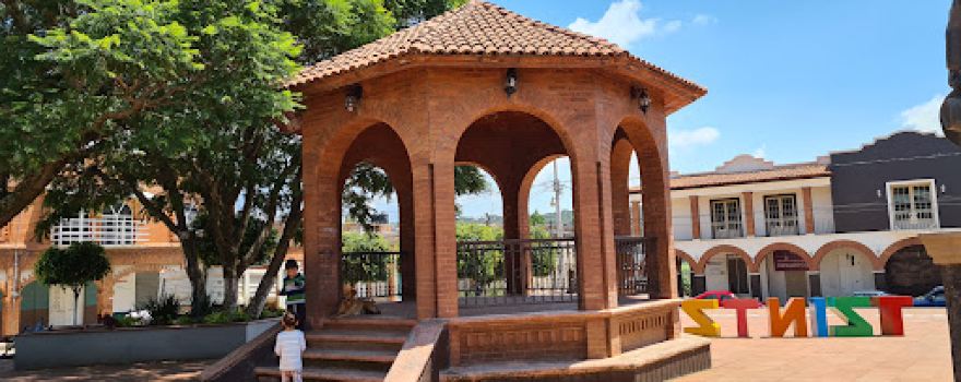 Main Plaza Tzinzingareo