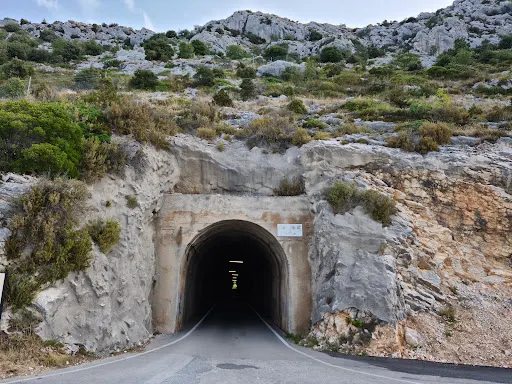 Tunnel Dingac