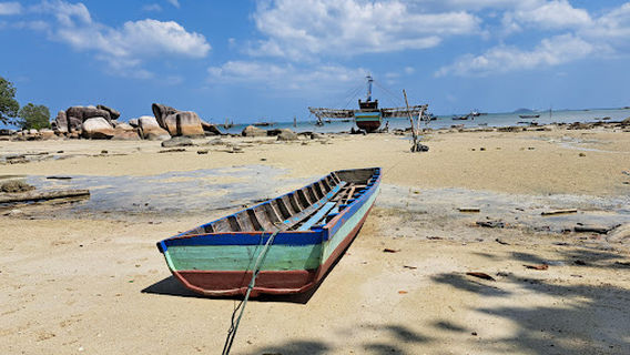 Pantai Tanjung Binga