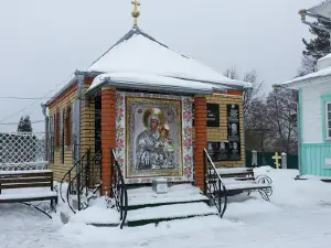 Svyato-Anninskaya Tserkov'