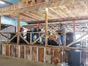 Basile Pig Barn