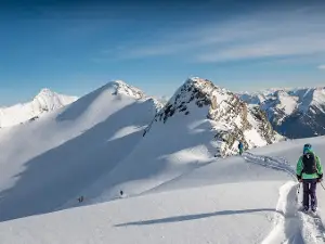 RK Heliski - Heli-skiing in British Columbia