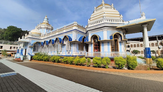 Shree Mangesh temple