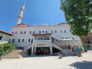 Merkez Cami