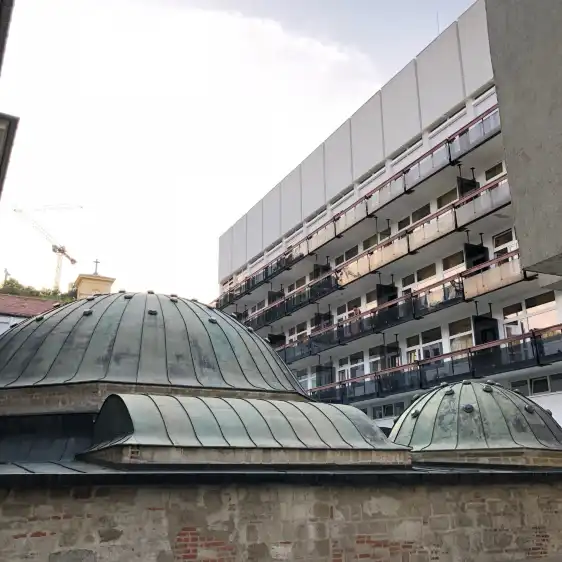 Hotel berhampiran Veli Bej Bath