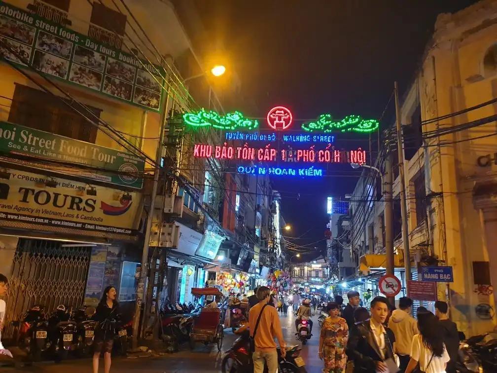 Các khách sạn gần Ta Hien Beer Street - Hanoi Old Quarter