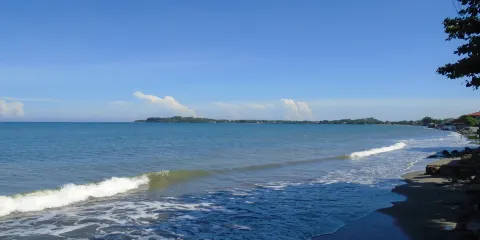 Bauang beach