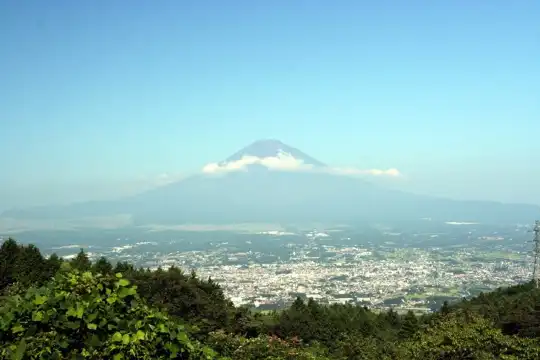 鄰近乙女口的酒店