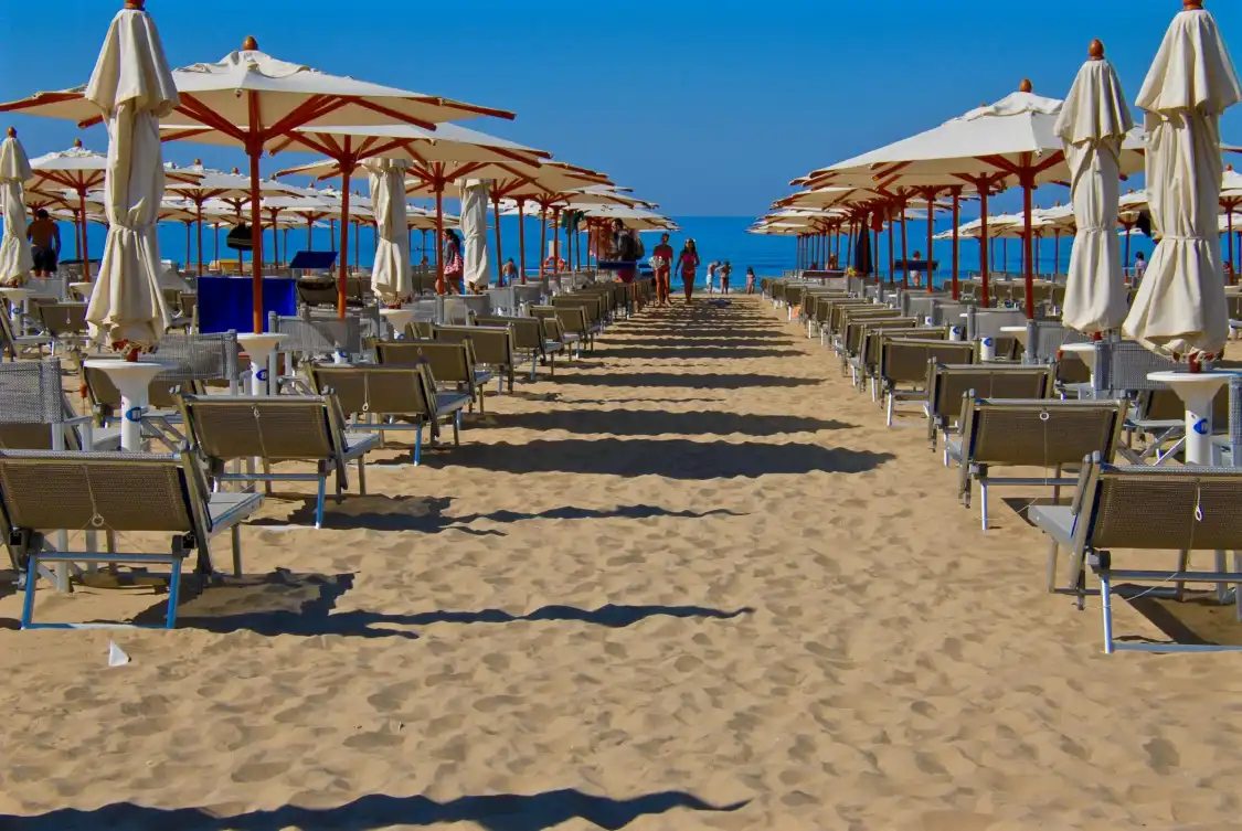 Hotels near Lido Sirio