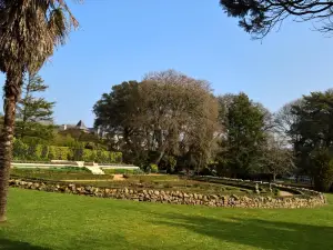 Saumarez Park