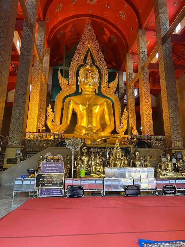 Hoteles cerca de Wat Tonson