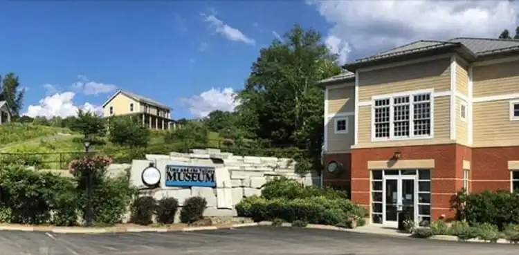 Hotels in Sullivan County
