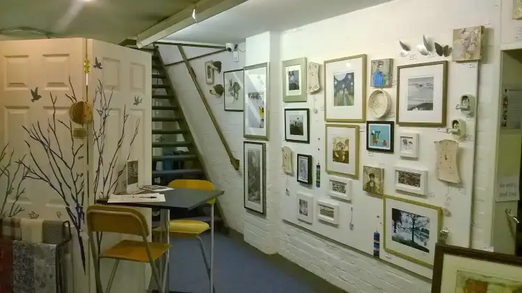 Hotels near Focus Gallery