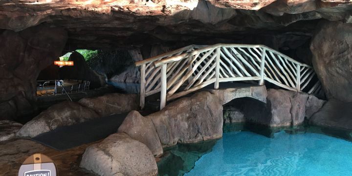 Hyatt Regency Maui Grotto Bar