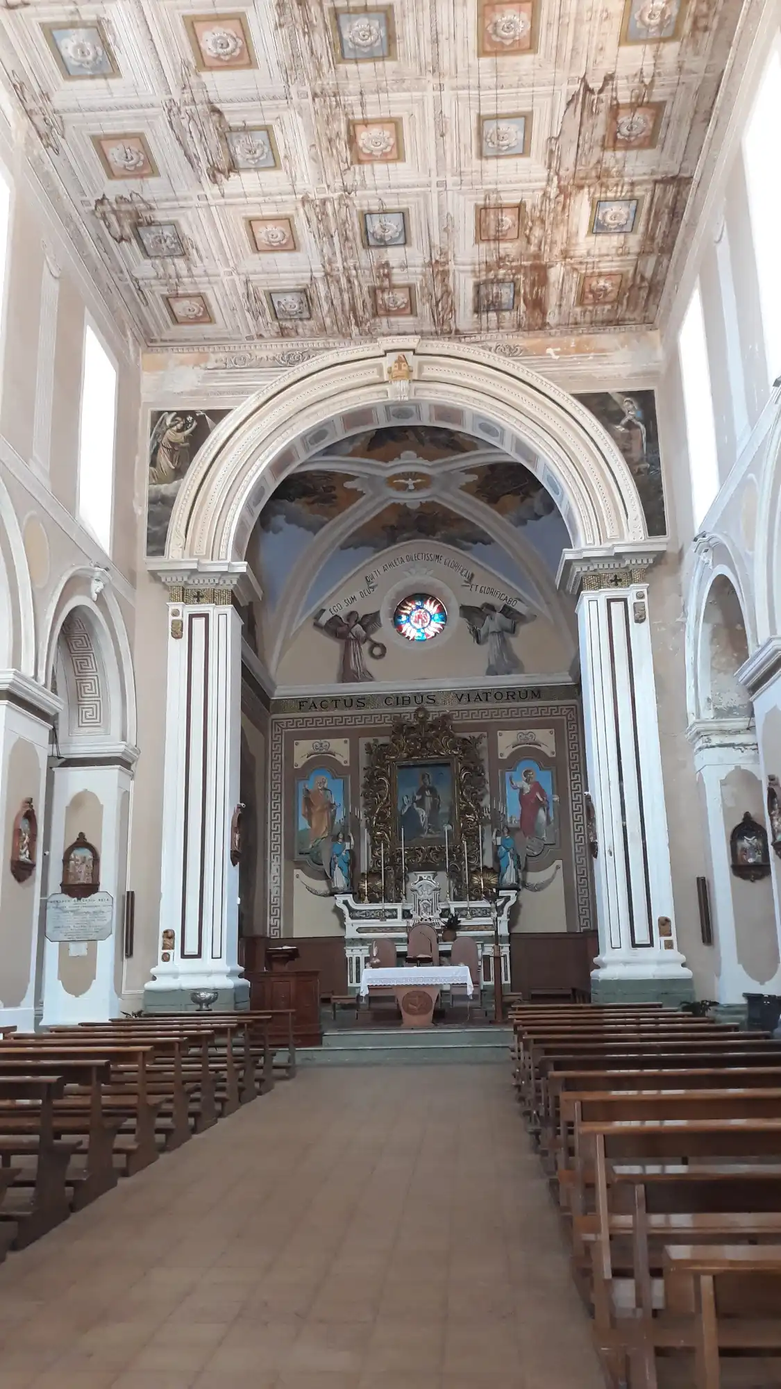 Collegiata di San Biagio附近的飯店