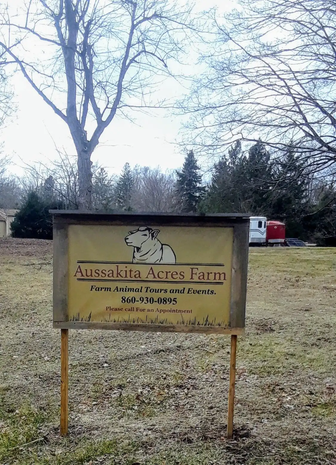 Hotels near Aussakita Acres Farm