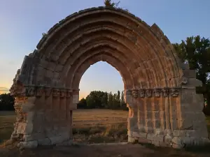 Arco De San Miguel De Mazarreros