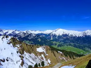 Kanzelwandbahn mountain station (1957 m)