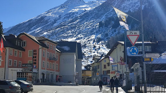 Kiosk 61 - Internet Café Bar