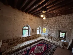 MALAKOPİ HOUSE