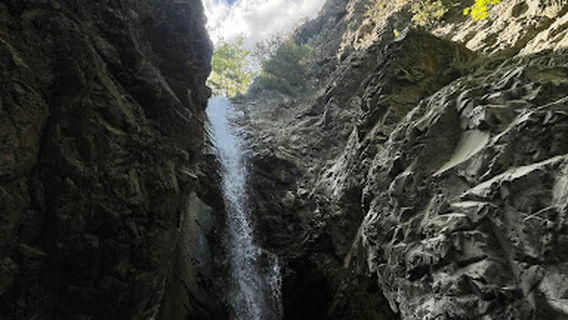 Millomeris nature trail & Milia Medieval Bridge