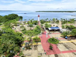Malecón Bahía de la Cruz